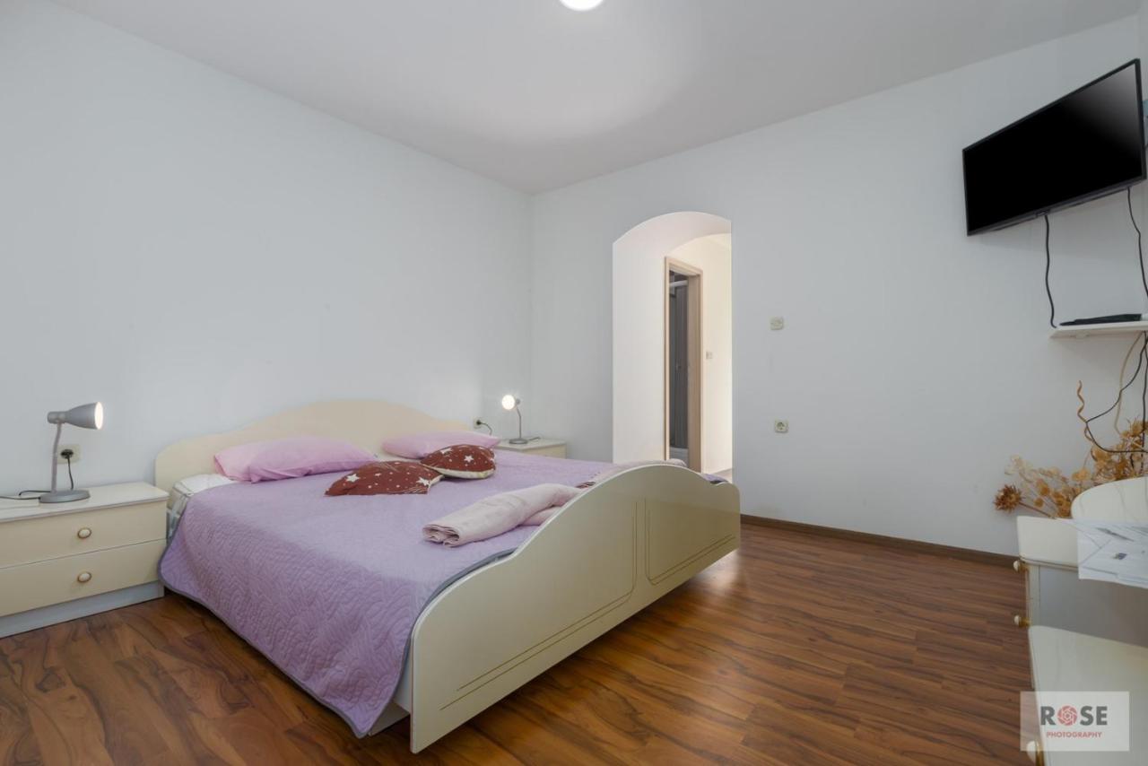 Apartment Laureta Poreč Dış mekan fotoğraf