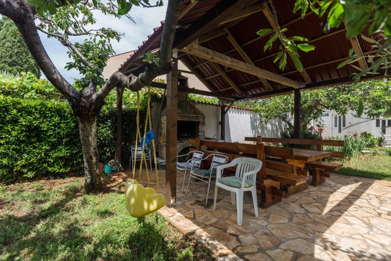 Apartment Laureta Poreč Dış mekan fotoğraf